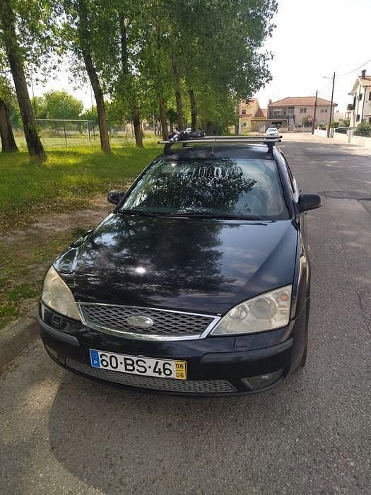 Usado 2006 Ford Mondeo Sedan | € 3.500 - Imagem 1/4