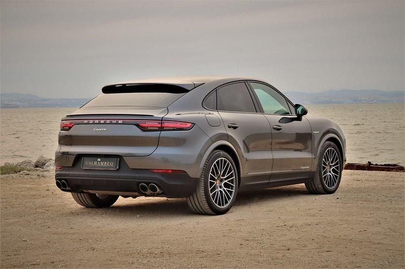 Usado Porsche Cayenne Platinum Edition 462 HP (339 kW) 2020 Cinzento SUV