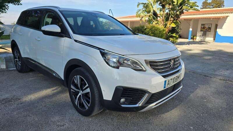 Branco Usado 2020 Peugeot 5008 Allure Monovolume | € 25.950 (Preço justo) - Imagem 1/4