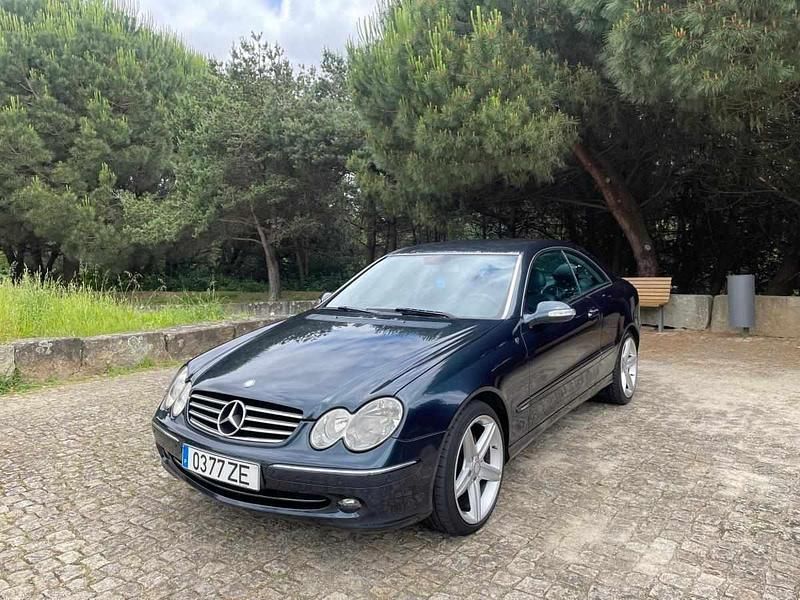Azul Usado 2004 Mercedes CLK270 Coupé | € 7.950 - Imagem 1/4