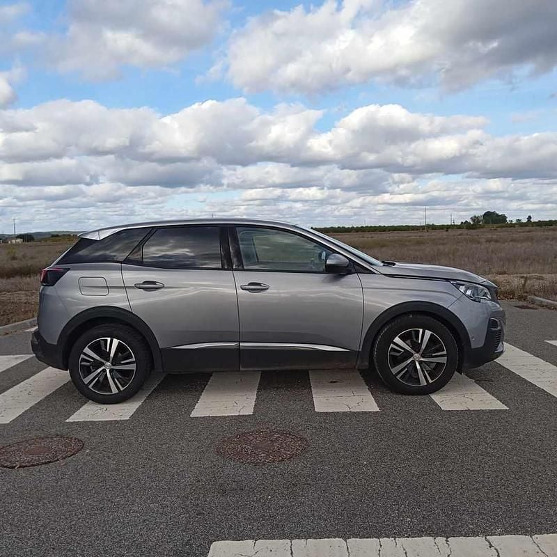 Usado Peugeot 3008 130 HP (95 kW) 2018 Cinzento SUV