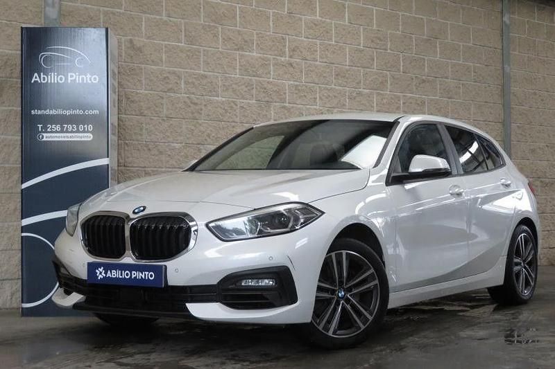 Branco Usado 2021 BMW 116 Advantage Citadino | € 21.250 (Preço justo) - Imagem 1/4