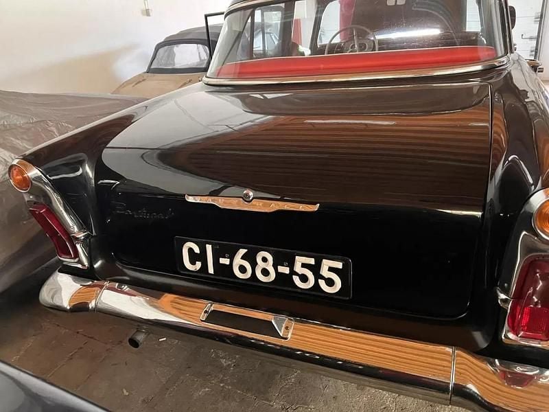 Usado Vauxhall Victor 70 HP (51 kW) 1953 Preto Sedan