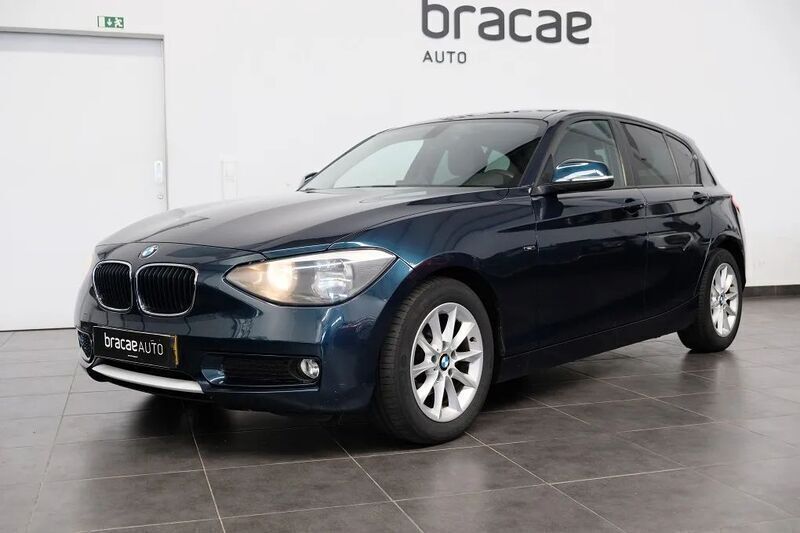 Azul Usado 2014 BMW 116 Citadino | € 11.900 (Bom preço) - Imagem 1/4