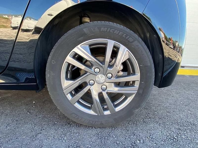 Preto Usado 2022 Peugeot 208 Citadino | € 15.900 (Bom preço) - Imagem 1/4