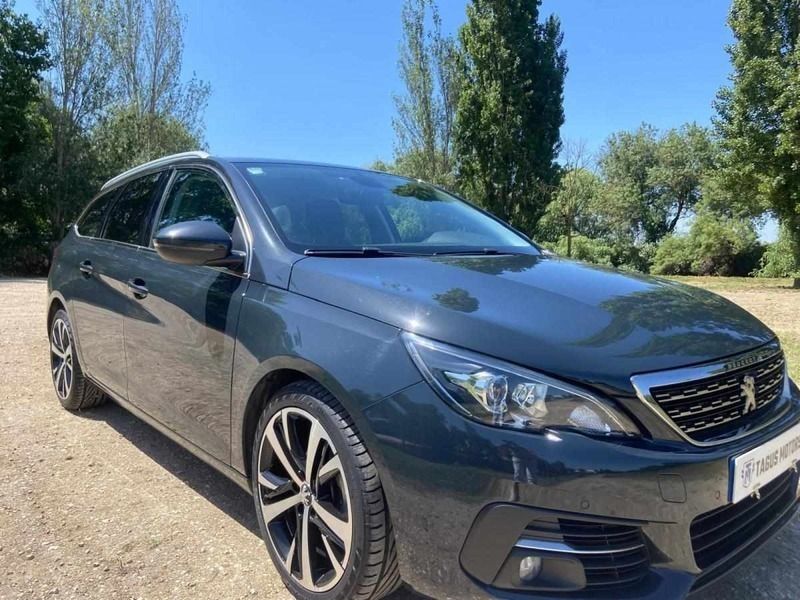Antracite Usado 2019 Peugeot 308 Carrinha | € 16.990 (Caro) - Imagem 1/4