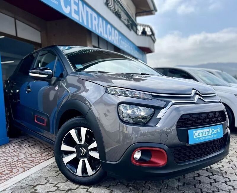 Cinzento Usado 2022 Citroën C3 PureTech Citadino | € 14.950 (Preço justo) - Imagem 1/4