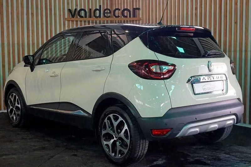 Usado Renault Captur 120 HP (88 kW) 2018 Outra SUV