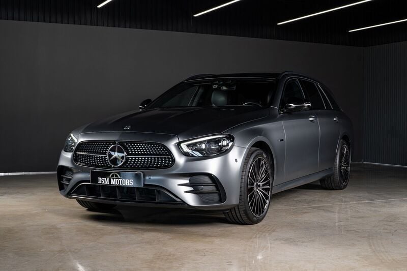 Cinza Usado 2020 Mercedes E300 AMG line Carrinha | € 39.900 (Preço elevado) - Imagem 1/4