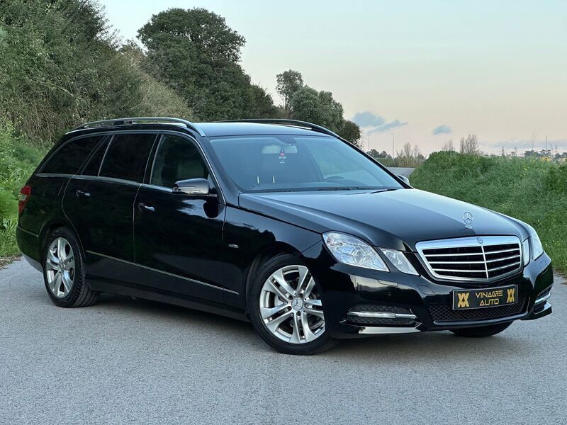 Preto Usado 2012 Mercedes E220 Carrinha | € 17.290 (Preço elevado) - Imagem 1/4