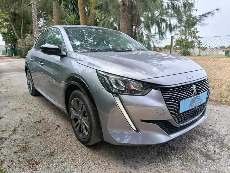 Cinzento Usado 2022 Peugeot e-208 Citadino | € 17.950 (Bom preço) - Imagem 1/4