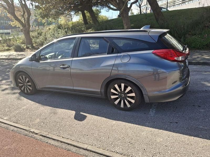Usado 2014 Honda Civic Carrinha | € 10.000 (Super Preço) - Imagem 1/4