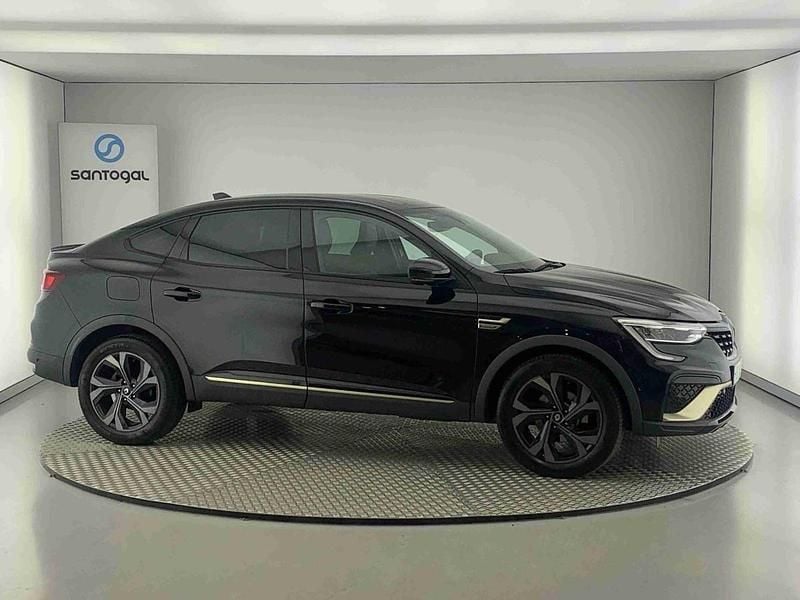 Preto Usado 2023 Renault Arkana Engineered SUV | € 32.490 - Imagem 1/4
