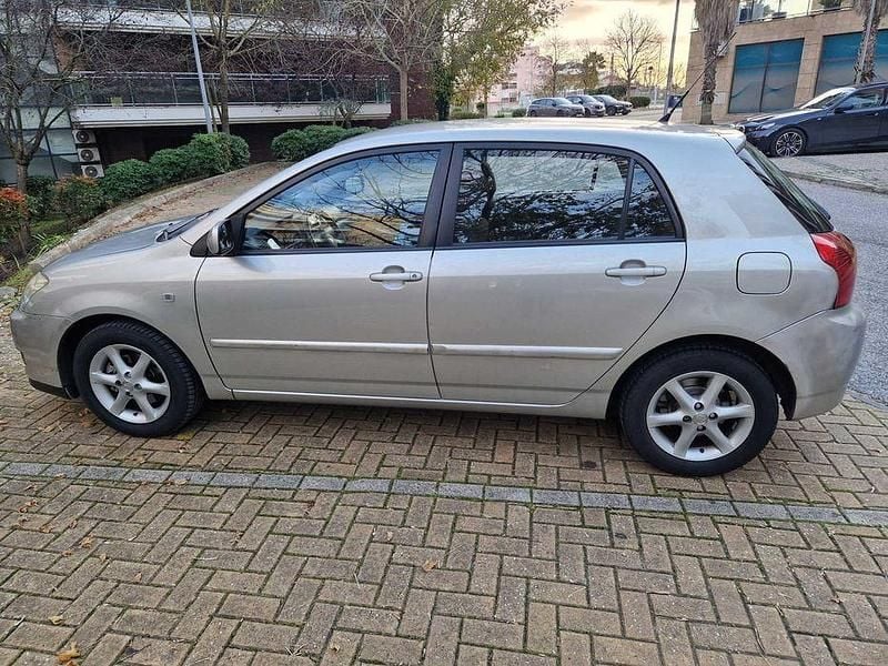 Usado 2005 Toyota Corolla Sedan | € 5.450 (Bom preço) - Imagem 1/4
