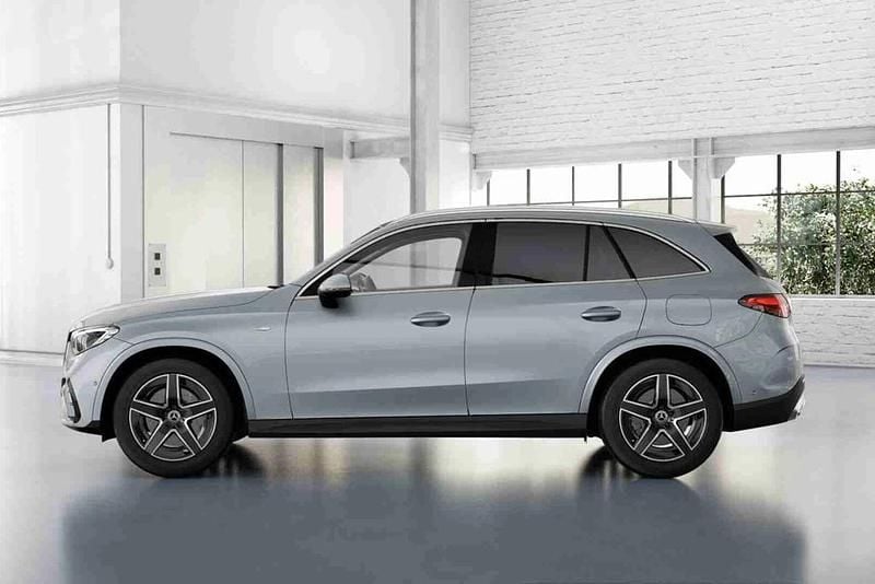 Prateado Novo 2025 Mercedes GLC300 SUV | € 88.860 (Preço justo) - Imagem 1/4