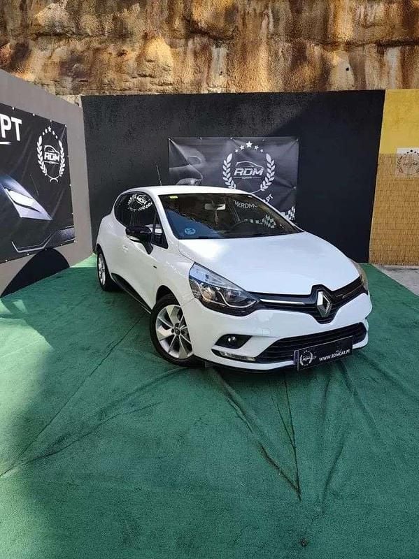 Branco Usado 2018 Renault Clio IV LIMITED | € 9.990 (Bom preço) - Imagem 1/4