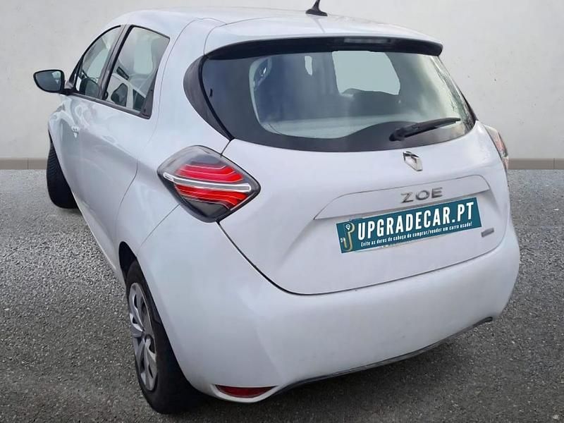 Usado Renault Zoe 79 kW (108 HP) 2020 Branco Citadino