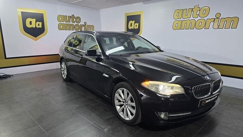 Usado BMW 520 Sport Line 184 HP (135 kW) 2013 Preto Carrinha