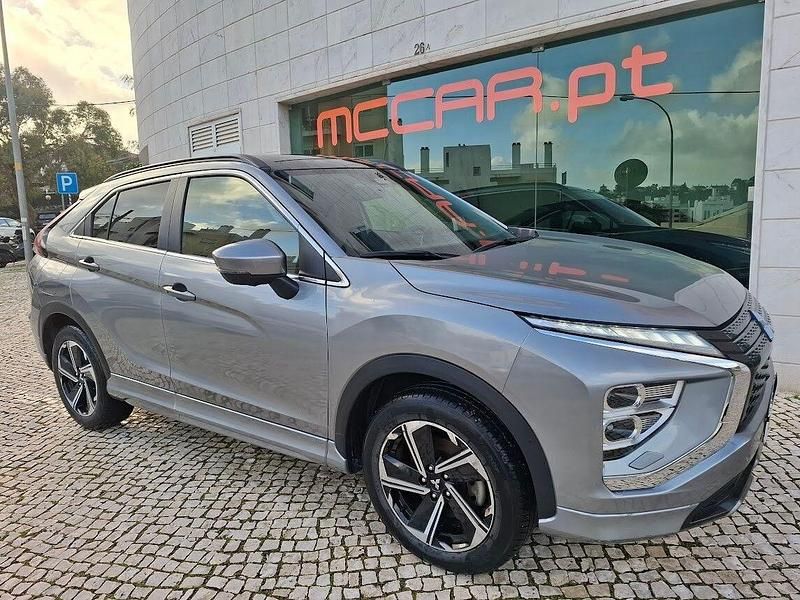 Cinza Usado 2022 Mitsubishi Eclipse Cross SUV | € 21.900 (Super Preço) - Imagem 1/4