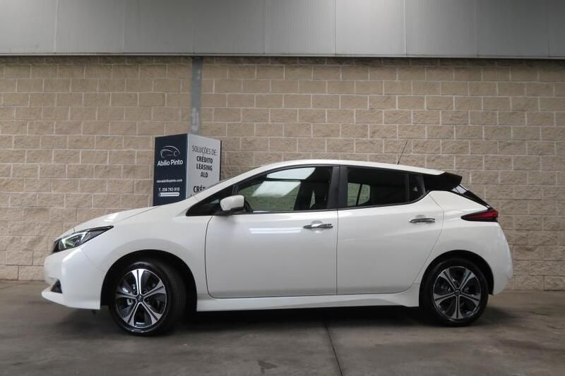 Usado Nissan Leaf Acenta 160 kW (218 HP) 2022 Branco Citadino