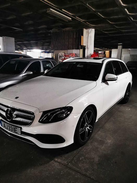 Usado Mercedes E220 194 HP (142 kW) 2018 Sedan