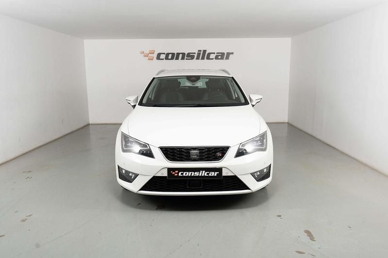 Branco Usado 2014 Seat Leon FR Carrinha | € 13.980 (Preço justo) - Imagem 1/4