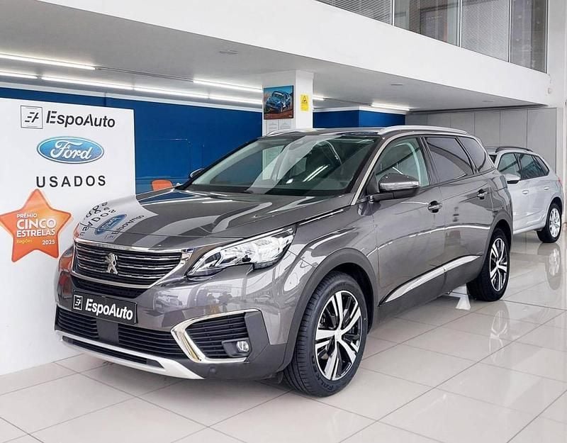 Cinza Usado 2020 Peugeot 5008 Allure Monovolume | € 22.990 (Preço justo) - Imagem 1/4