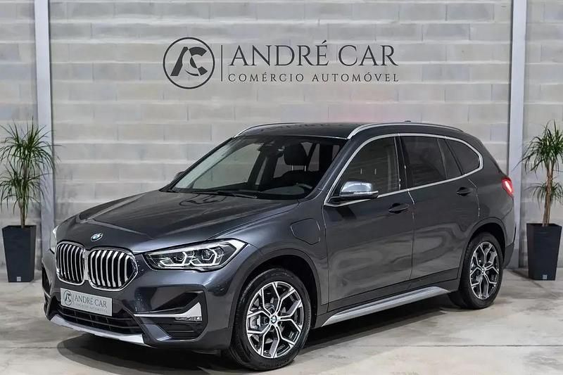 Cinza antracite Usado 2021 BMW X1 xLine SUV | € 29.950 - Imagem 1/4