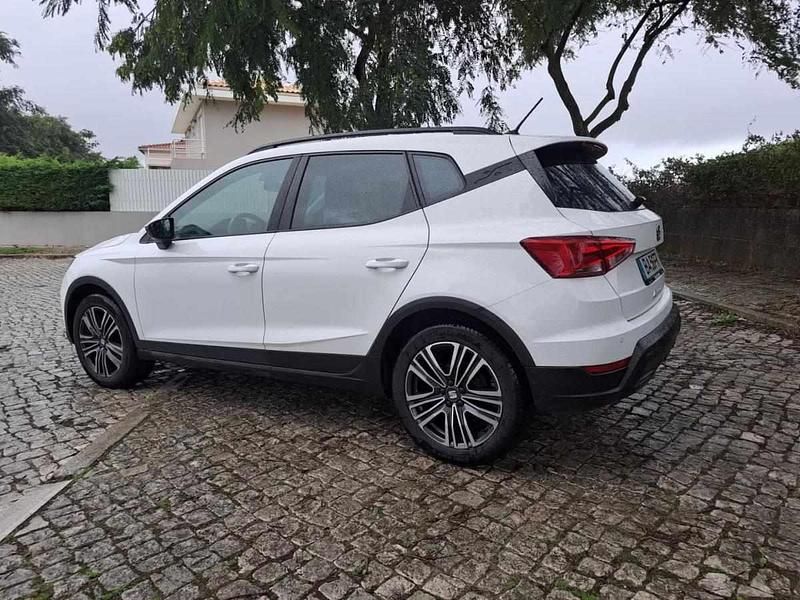 Usado Seat Arona Style 95 HP (69 kW) 2023 Branco SUV