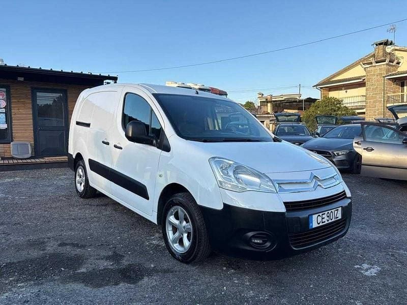 Usado Citroën Berlingo 90 HP (66 kW) 2010 Branco Monovolume