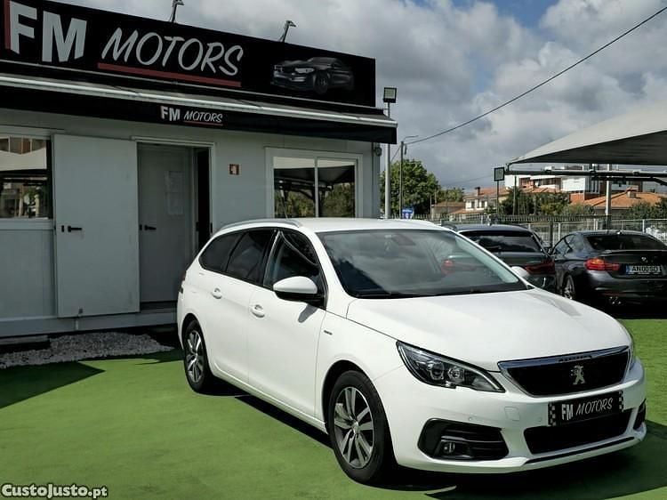 Branco Usado 2021 Peugeot 308 Style Carrinha | € 19.850 (Preço elevado) - Imagem 1/1