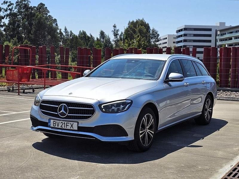 Cinza Usado 2021 Mercedes E220 Avantgarde Carrinha | € 37.900 (Super Preço) - Imagem 1/4