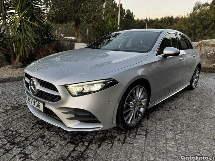 Cinza Usado 2018 Mercedes A180 AMG | € 21.480 (Preço justo) - Imagem 1/1