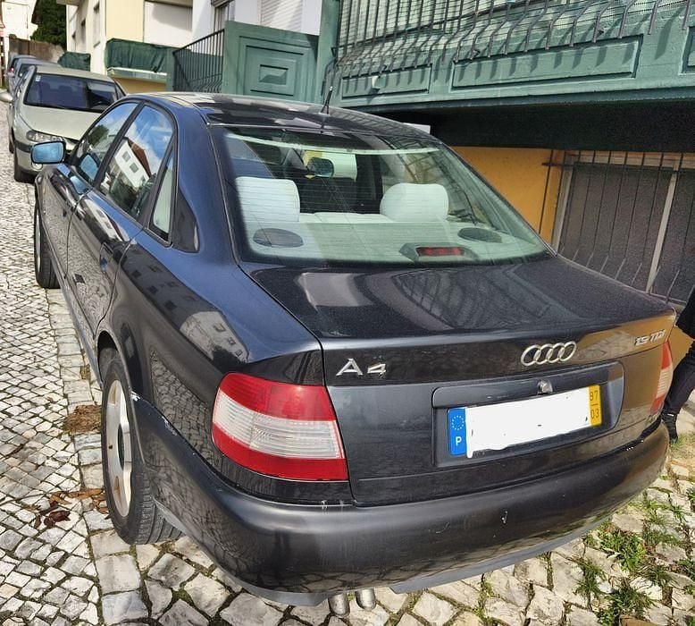 Usado 1997 Audi A4 Sedan | € 2.200 (Super Preço) - Imagem 1/4