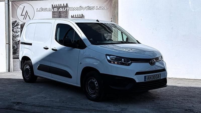 Branco Usado 2022 Toyota Proace Van | € 10.980 (Bom preço) - Imagem 1/4