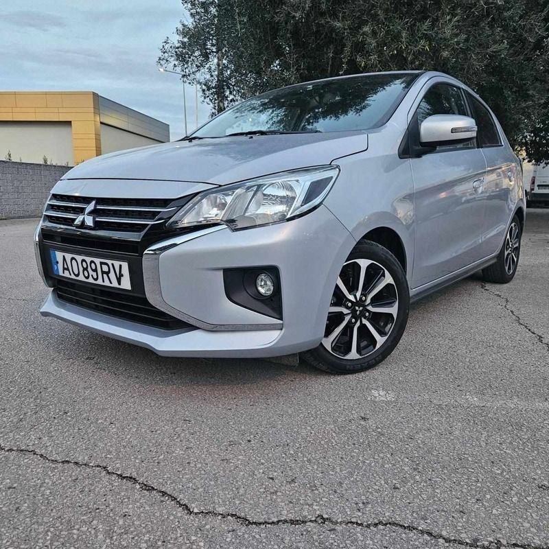 Cinzento Usado 2022 Mitsubishi Space Star Citadino | € 11.750 (Bom preço) - Imagem 1/4