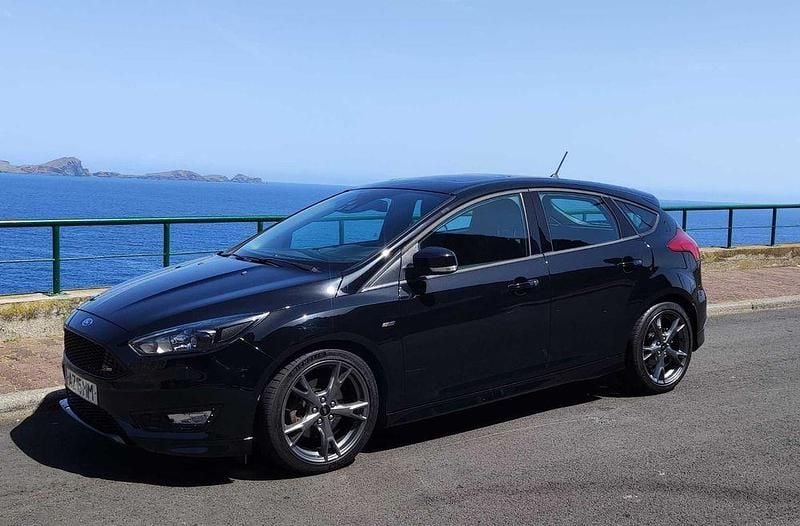Usado Ford Focus ST-Line 185 HP (136 kW) 2016 Sedan