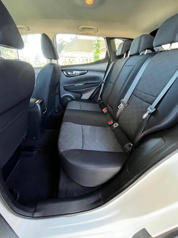 Usado Nissan Qashqai 360º 130 HP (95 kW) 2015 Branco SUV