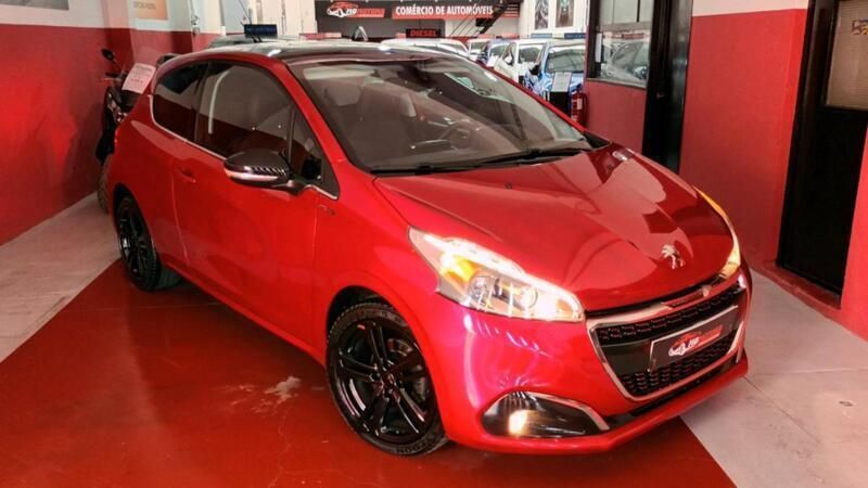 Usado Peugeot 208 GT-line 110 HP (80 kW) 2016 Outra (metalizado) Citadino