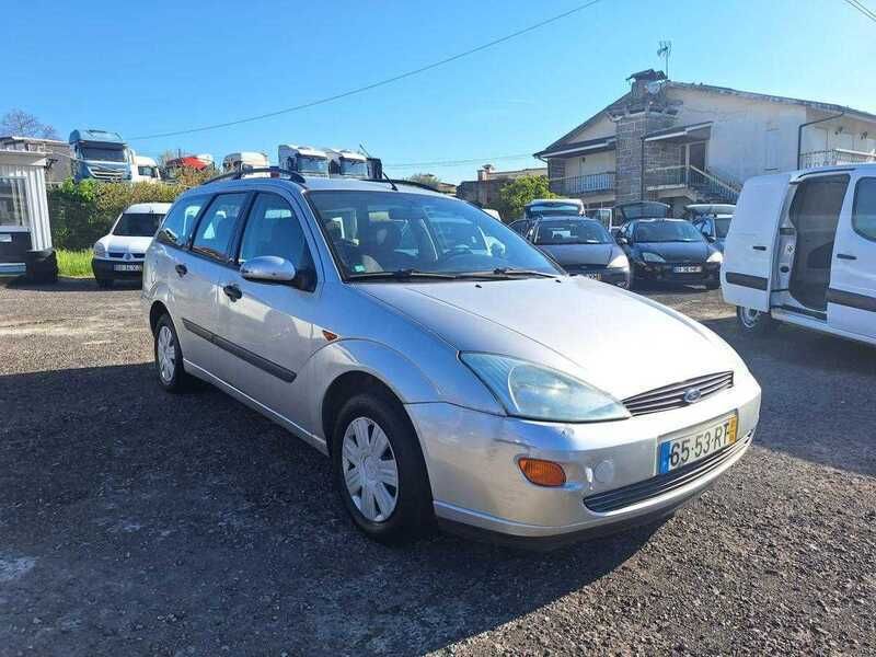 Cinzento Usado 2001 Ford Focus Carrinha | € 1.750 (Preço justo) - Imagem 1/4