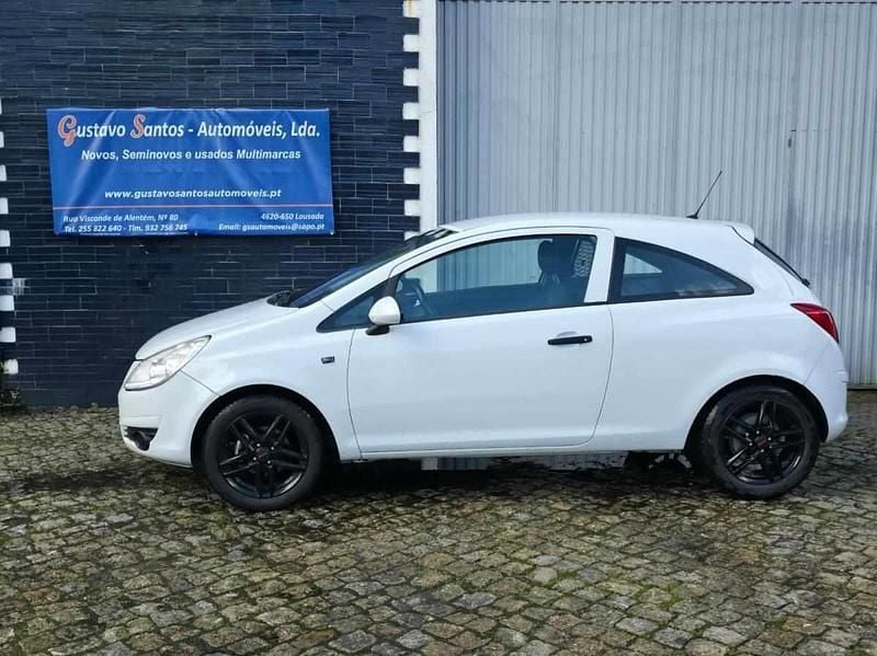Usado Opel Corsa 75 HP (55 kW) 2008 Branco Citadino
