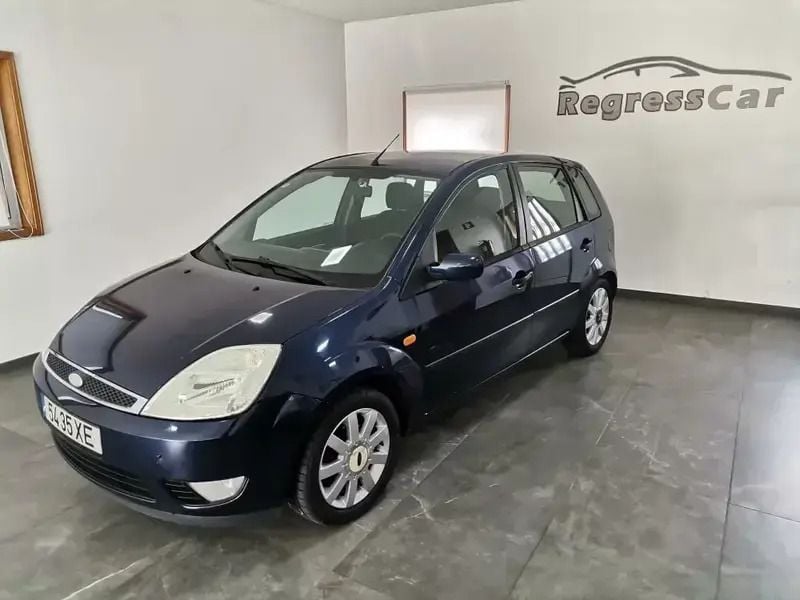 Azul Usado 2004 Ford Fiesta Ghia Citadino | € 3.200 (Preço justo) - Imagem 1/4
