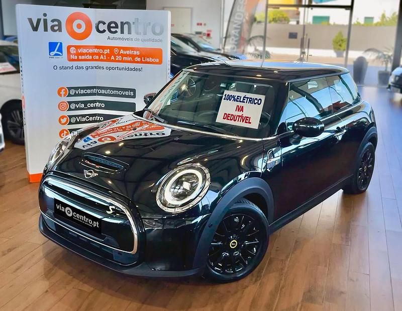 Preto Usado 2022 Mini Cooper SE Classic Citadino | € 21.750 (Preço justo) - Imagem 1/4