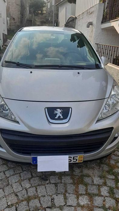 Usado 2010 Peugeot 207 Sedan | € 5.500 (Preço justo) - Imagem 1/4