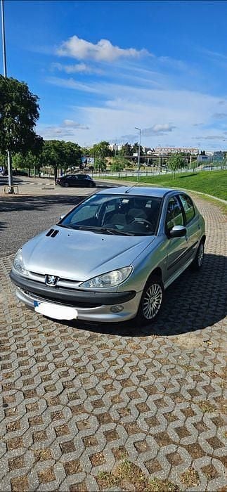 Usado 2004 Peugeot 206 Sedan | € 2.999 (Preço justo) - Imagem 1/4
