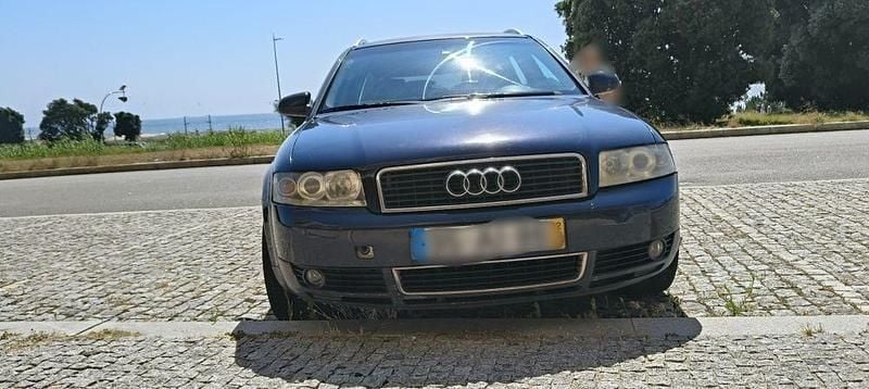 Usado 2002 Audi A4 Sedan | € 3.000 (Bom preço) - Imagem 1/4