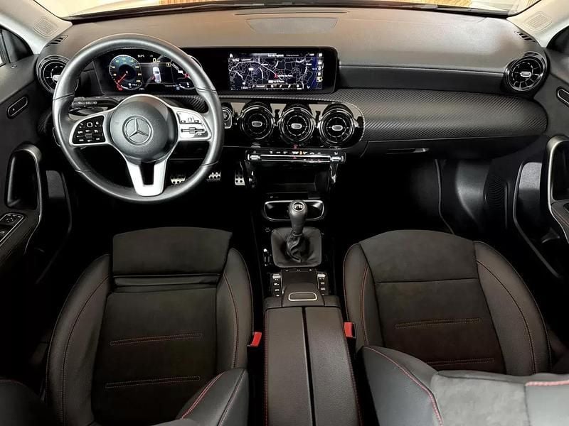 Usado Mercedes A160 AMG line 109 HP (80 kW) 2021 Preto Citadino