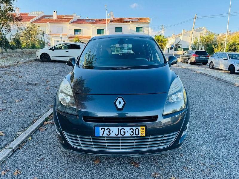 Usado 2010 Renault Grand Scénic III Monovolume | € 4.900 (Bom preço) - Imagem 1/4