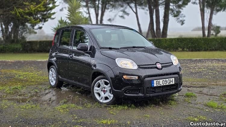 Usado Fiat Panda 70 HP (51 kW) 2024 Preto Sedan