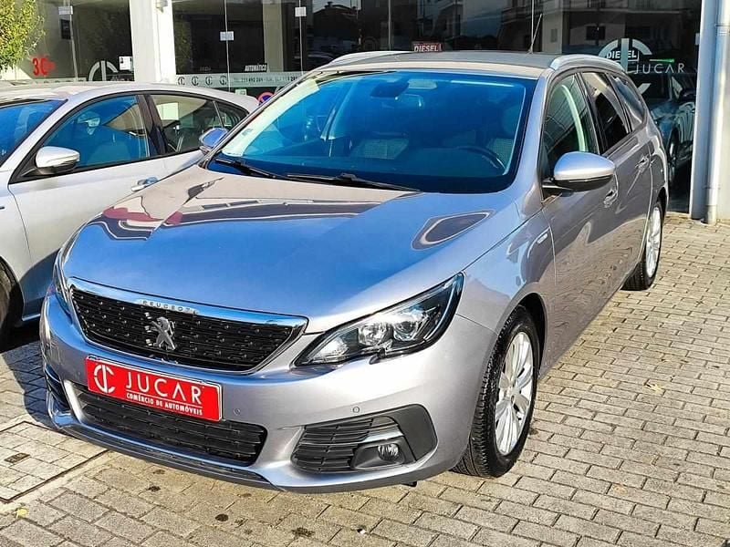 Cinza Usado 2020 Peugeot 308 Style Carrinha | € 12.490 (Bom preço) - Imagem 1/4